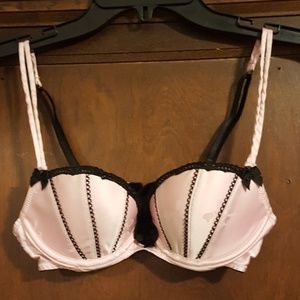 NWOT Victoria's Secret Sexy Little Things Bra